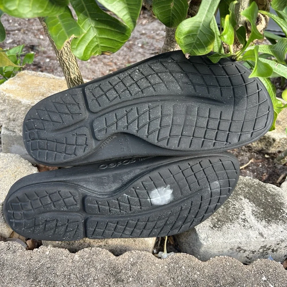 OOFOS OOahh Sport Unisex Black US Men's 10 Women's 12 EUR 43